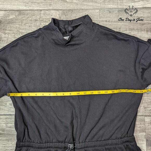 Liz Claiborne High Neck Pull Over Sweatshirt Size M - Picture 2 of 5